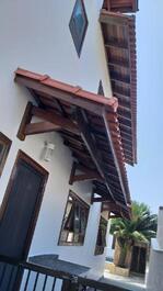 Hermosa Casa Cond Piscina Cerrada 5 Suites 18 personas