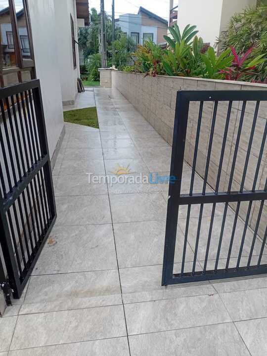 Casa para alquiler de vacaciones em Bertioga (Maitinga)