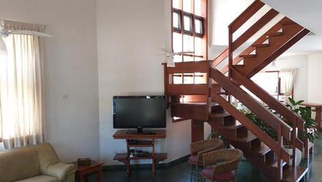 Hermosa Casa Cond Piscina Cerrada 5 Suites 18 personas