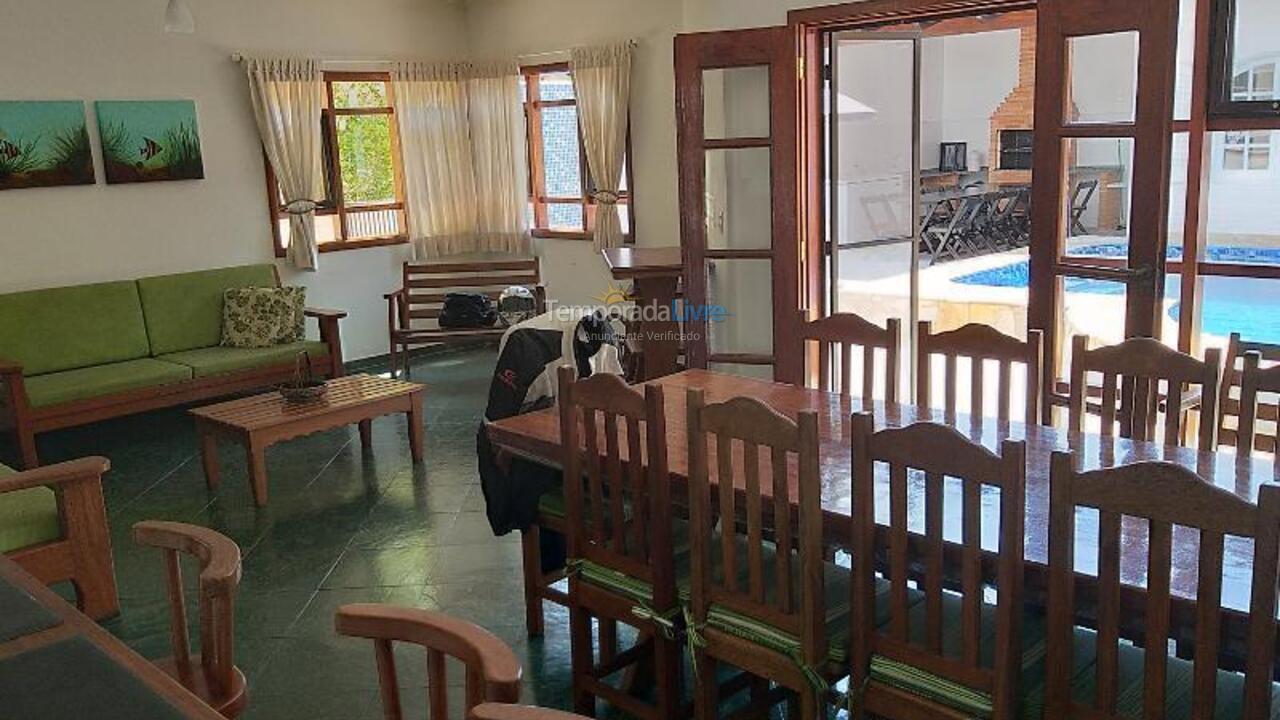 Casa para alquiler de vacaciones em Bertioga (Maitinga)
