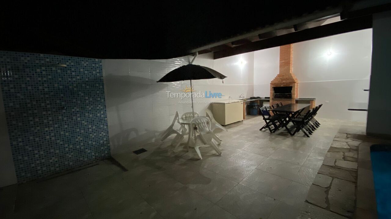 Casa para alquiler de vacaciones em Bertioga (Maitinga)