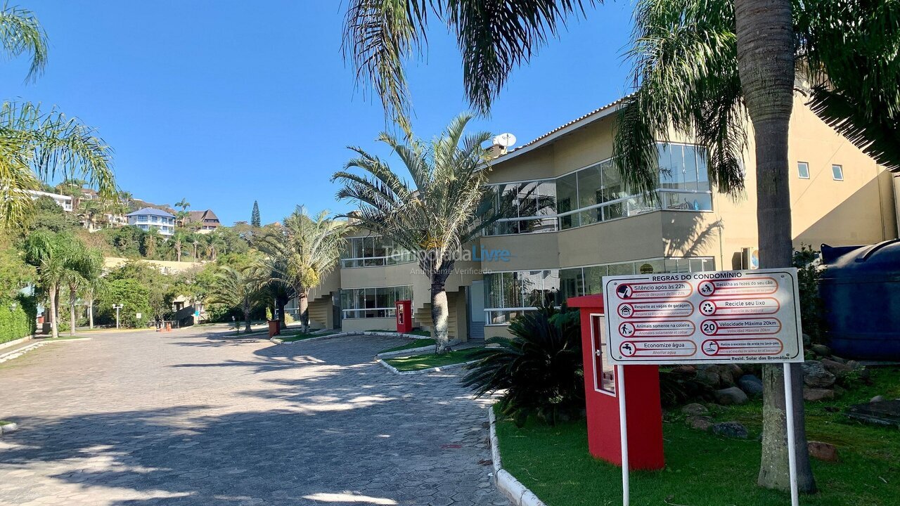Apartamento para aluguel de temporada em Bombinhas (Praia de Bombinhas)