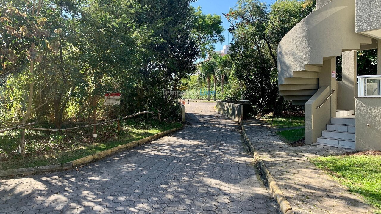 Apartamento para aluguel de temporada em Bombinhas (Praia de Bombinhas)