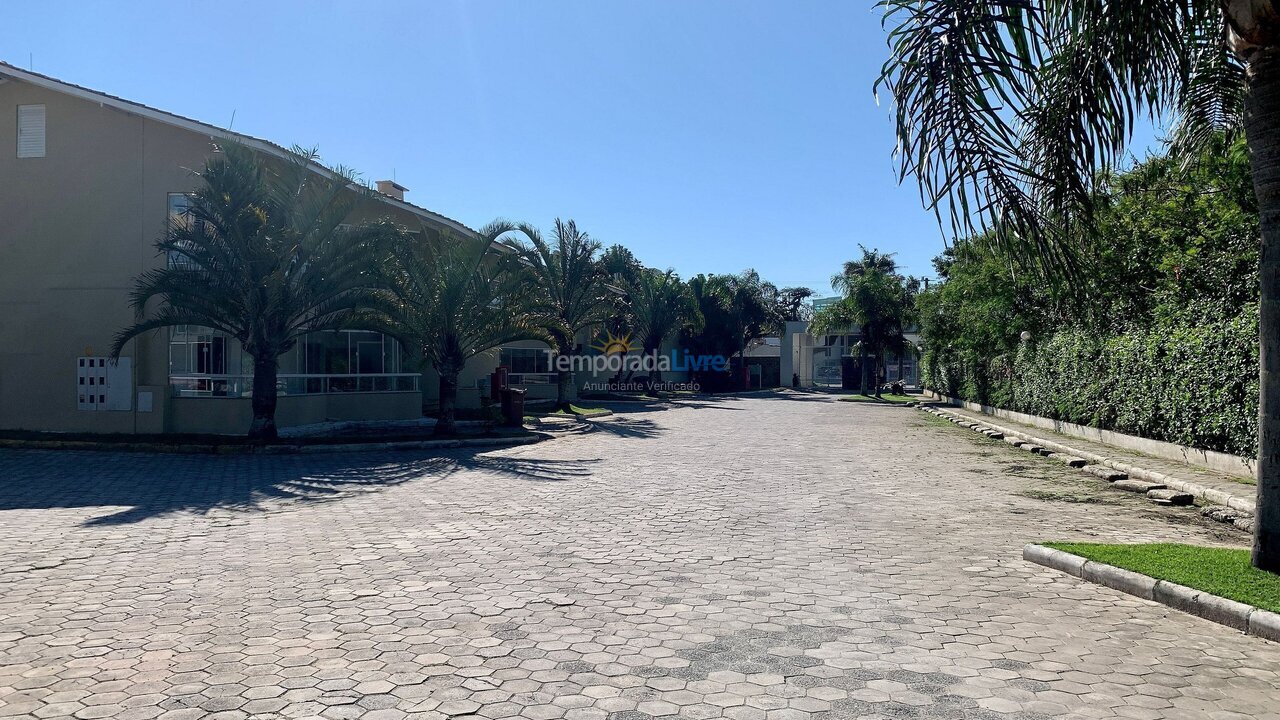 Apartamento para aluguel de temporada em Bombinhas (Praia de Bombinhas)