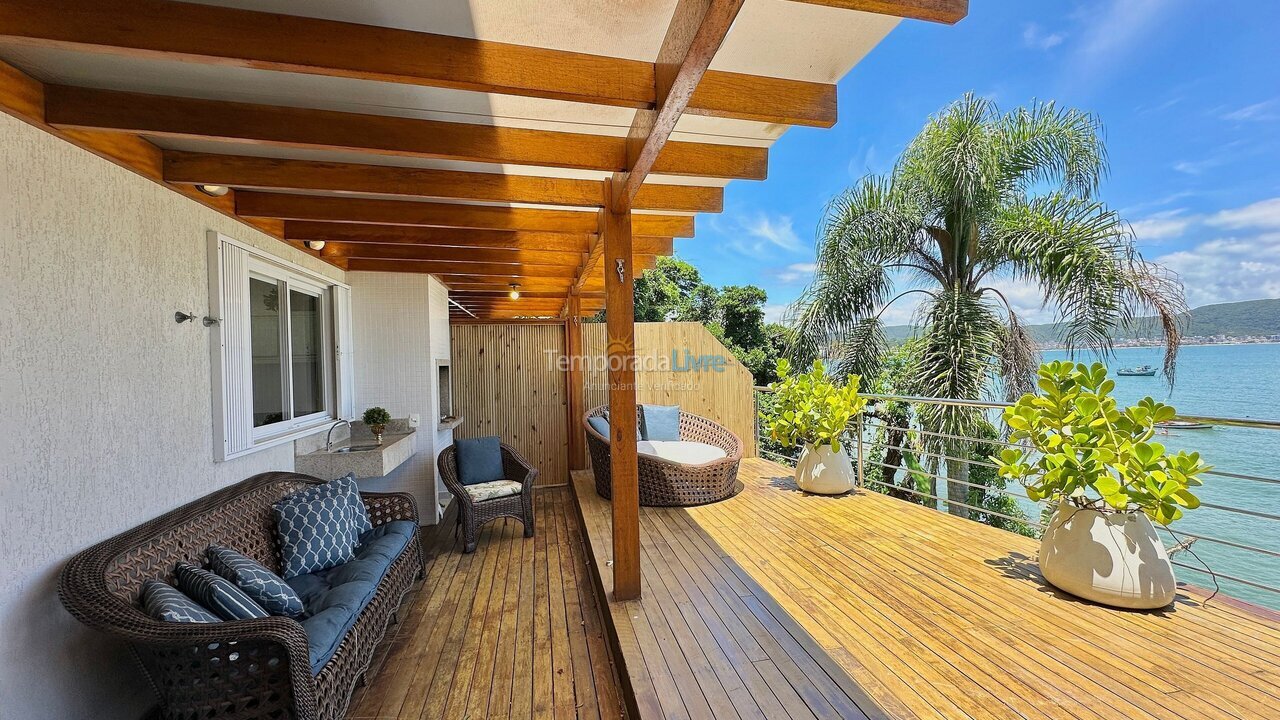 Apartamento para aluguel de temporada em Bombinhas (Praia de Bombinhas)