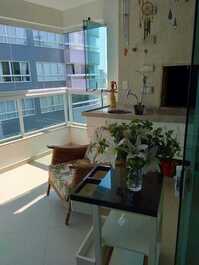 APARTAMENTO DE TEMPORADA, LADO MAR, MEIA PRAIA - ITAAPEMA SC