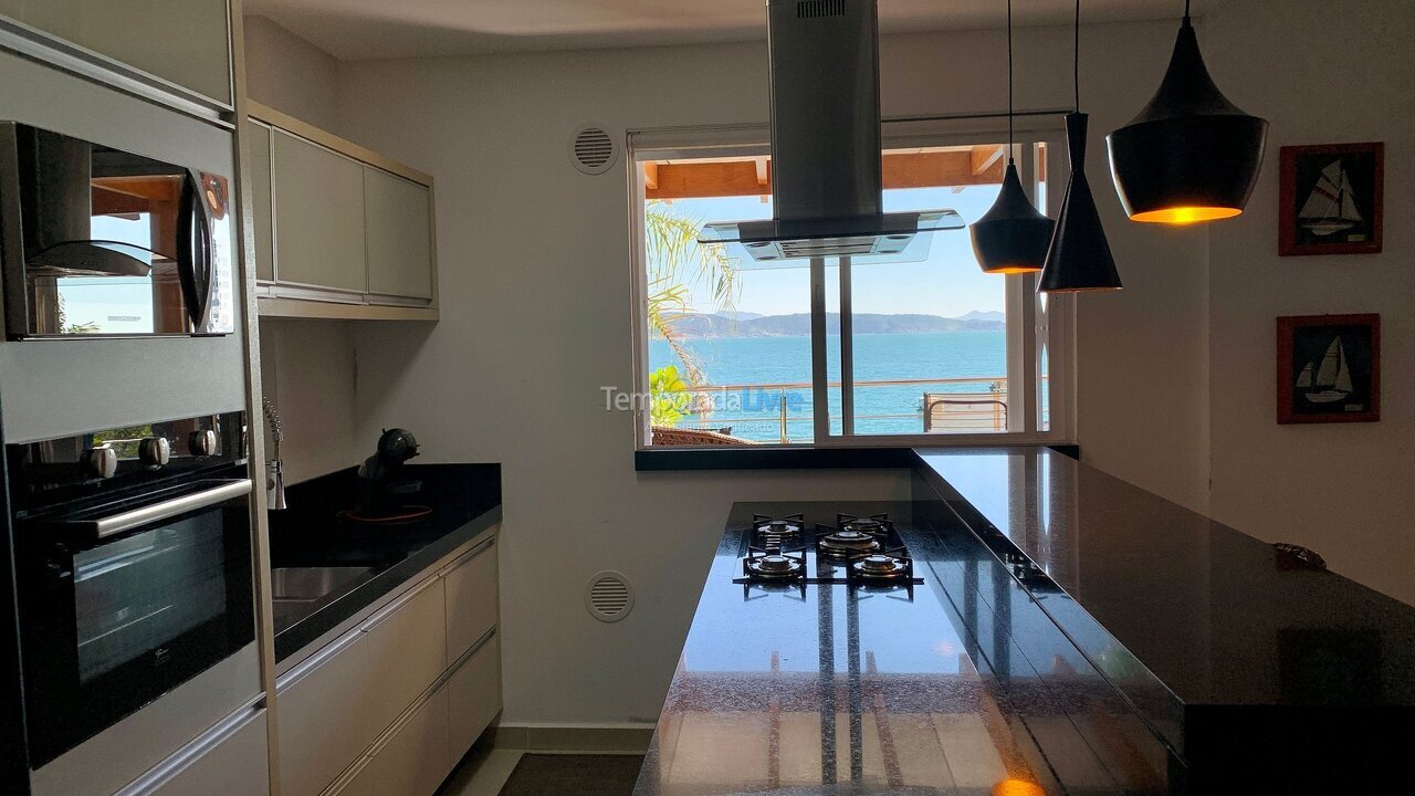 Apartamento para aluguel de temporada em Bombinhas (Praia de Bombinhas)