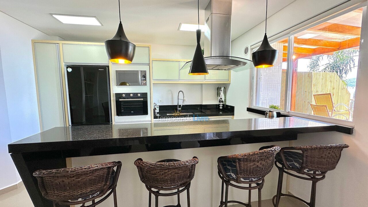 Apartamento para aluguel de temporada em Bombinhas (Praia de Bombinhas)