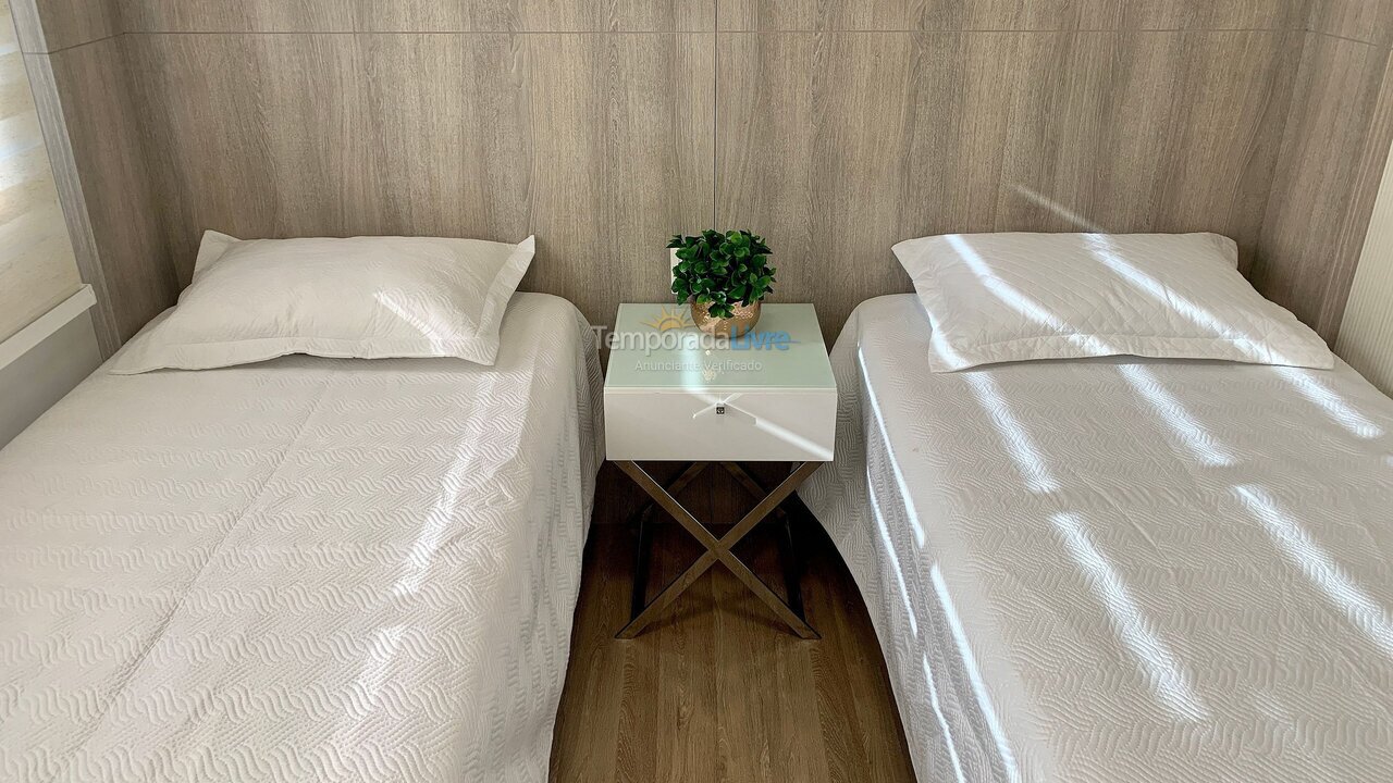 Apartamento para alquiler de vacaciones em Bombinhas (Praia de Bombas)