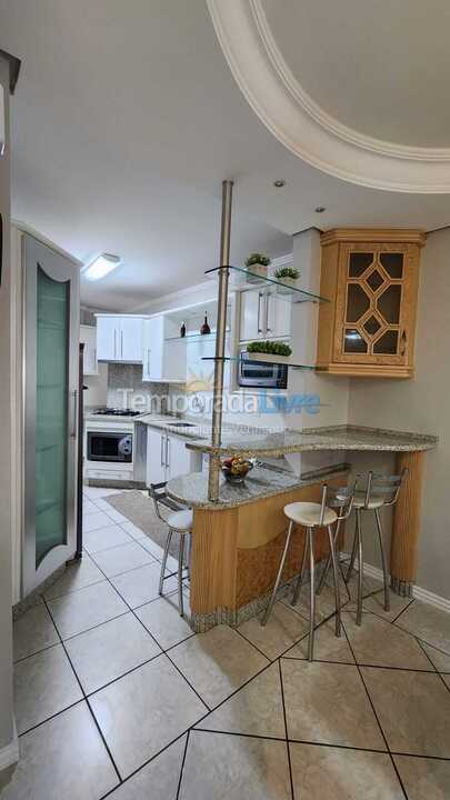 Apartment for vacation rental in Itapema (Meia Praia)