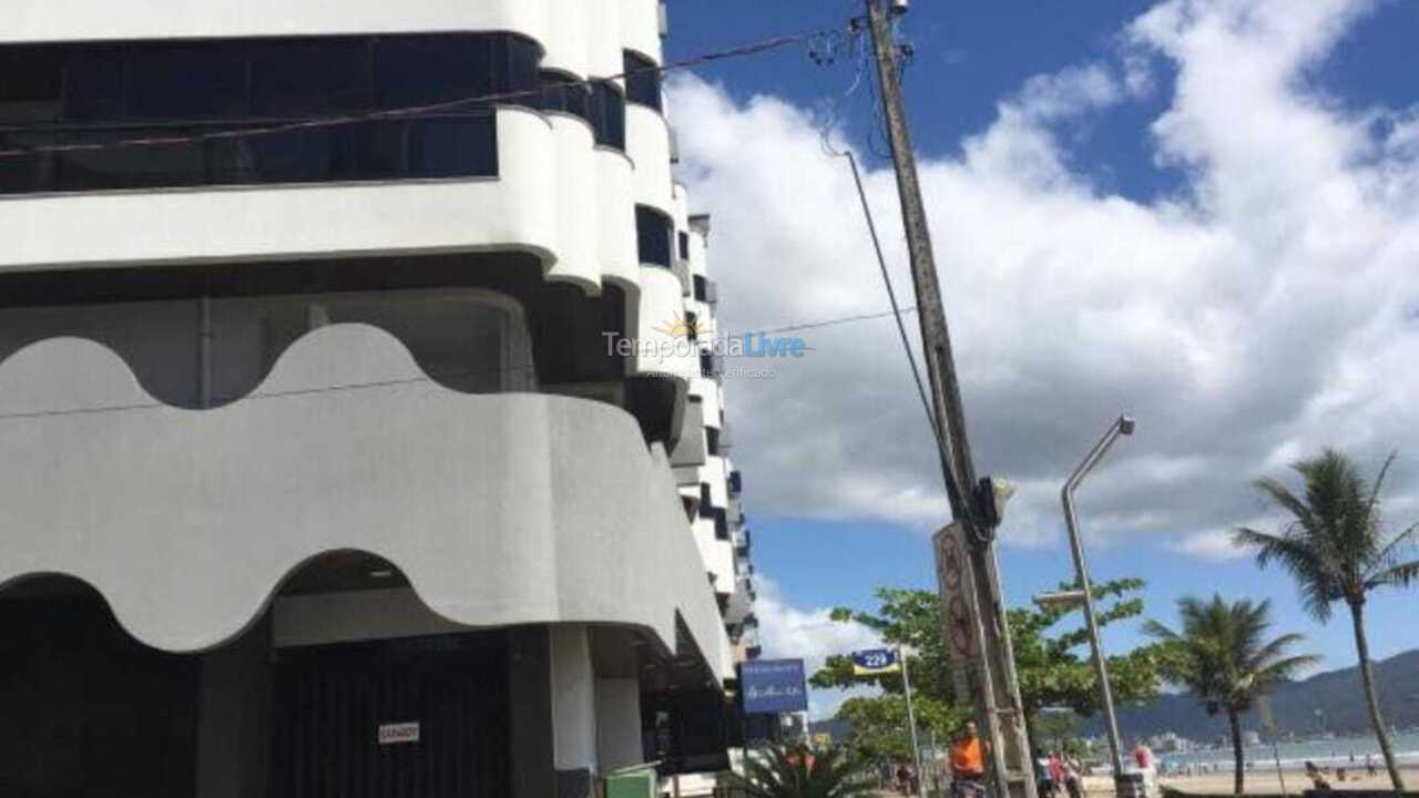 Apartment for vacation rental in Itapema (Meia Praia)