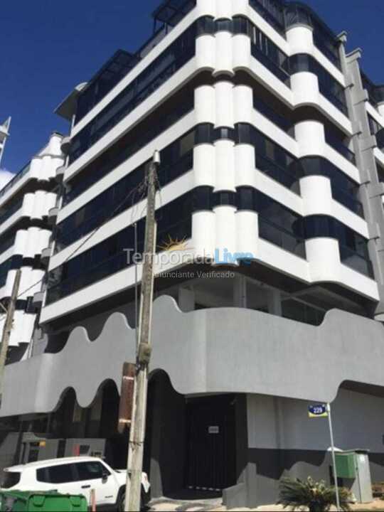 Apartment for vacation rental in Itapema (Meia Praia)