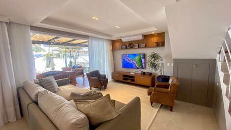415 - Casa frente mar para alugar Bombinhas com 4 suítes