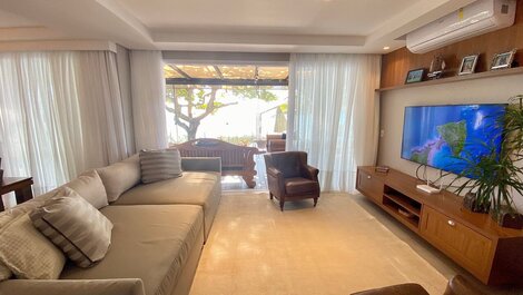 415 - Casa frente mar para alugar Bombinhas com 4 suítes