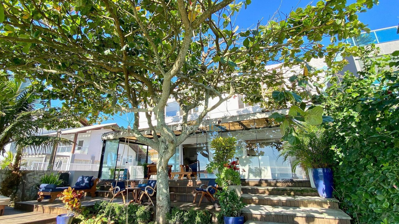 Casa para aluguel de temporada em Bombinhas (Praia de Bombinhas)