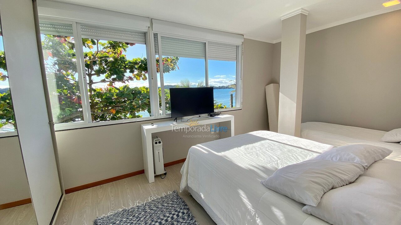 Casa para aluguel de temporada em Bombinhas (Praia de Bombinhas)