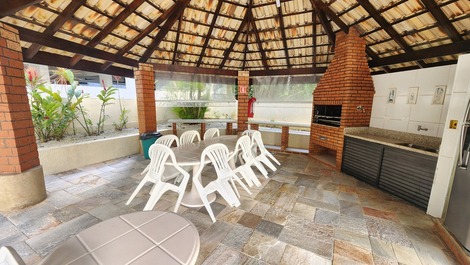 Huge apartment in Pitangueiras with 4 suites, complete leisure facilities, 3 parking spaces