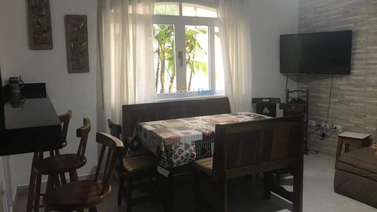 Apartamento para aluguel de temporada em Ubatuba (Praia Grande)