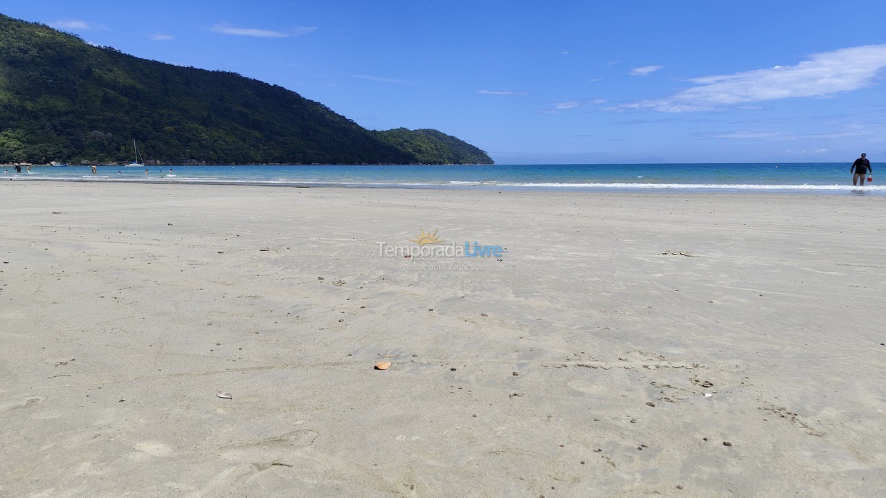 Apartamento para aluguel de temporada em Ubatuba (Enseada)