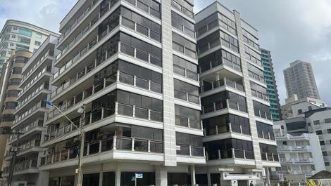 AMPLO 4 SUÍTES FRENTE AO MAR - COBERTURA