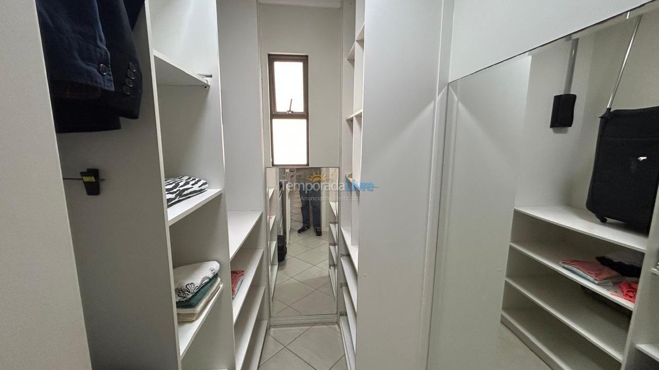 Apartamento para aluguel de temporada em Itapema (Centro)