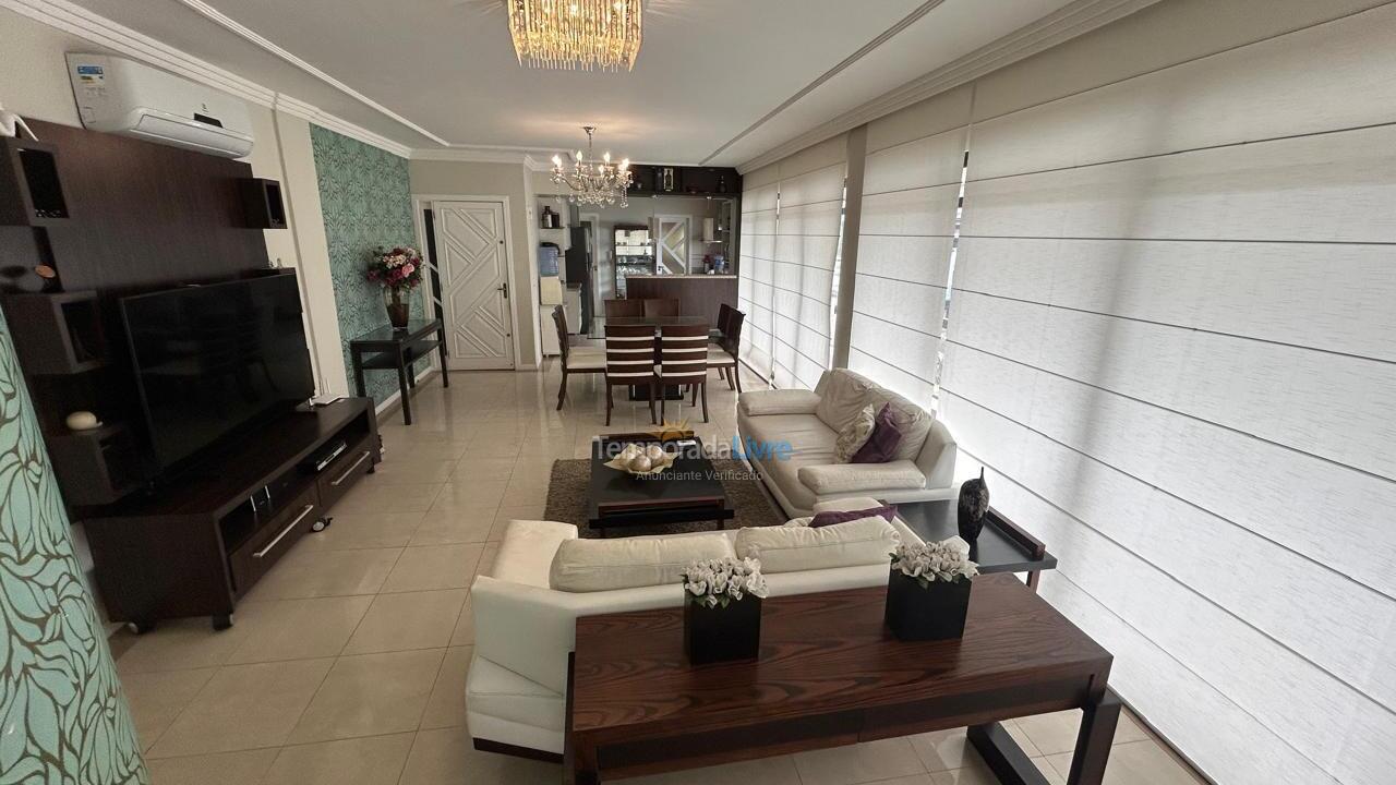 Apartamento para aluguel de temporada em Itapema (Centro)