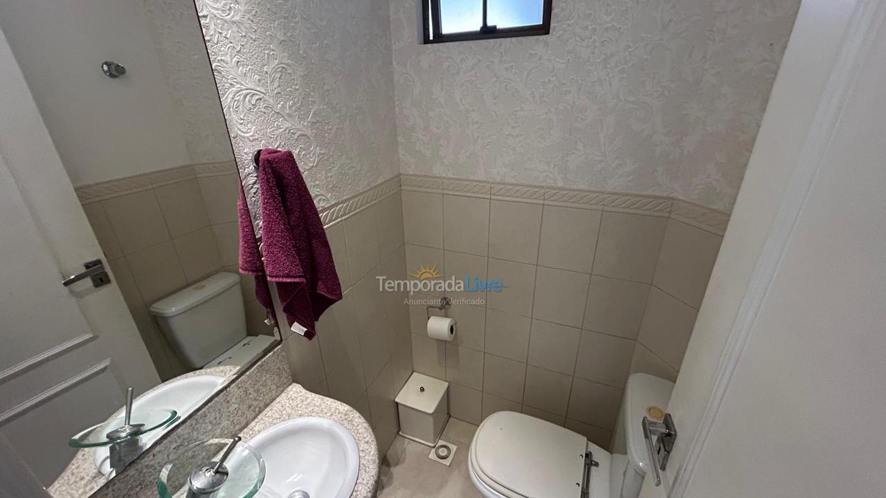 Apartamento para aluguel de temporada em Itapema (Centro)