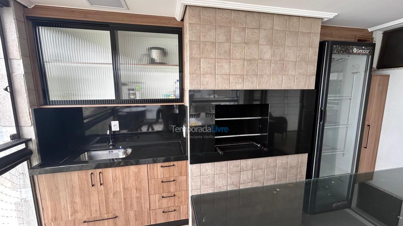 Apartamento para aluguel de temporada em Itapema (Centro)