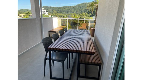 Apartamento dúplex con 3 suites en Playa Mariscal