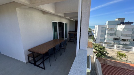Apartamento dúplex con 3 suites en Playa Mariscal