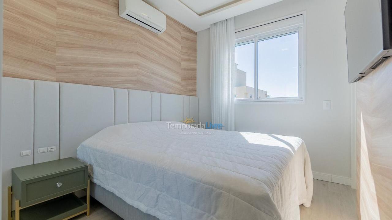 Apartamento para aluguel de temporada em Bombinhas (Praia de Bombas)