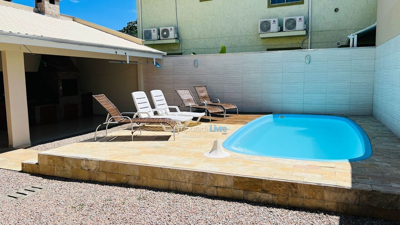 Casa para alquiler de vacaciones em Bombinhas (Mariscal)