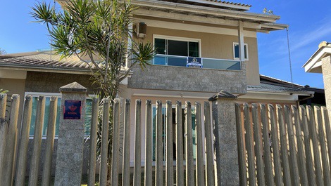 Maravillosa Casa con Piscina en Praia de Mariscal