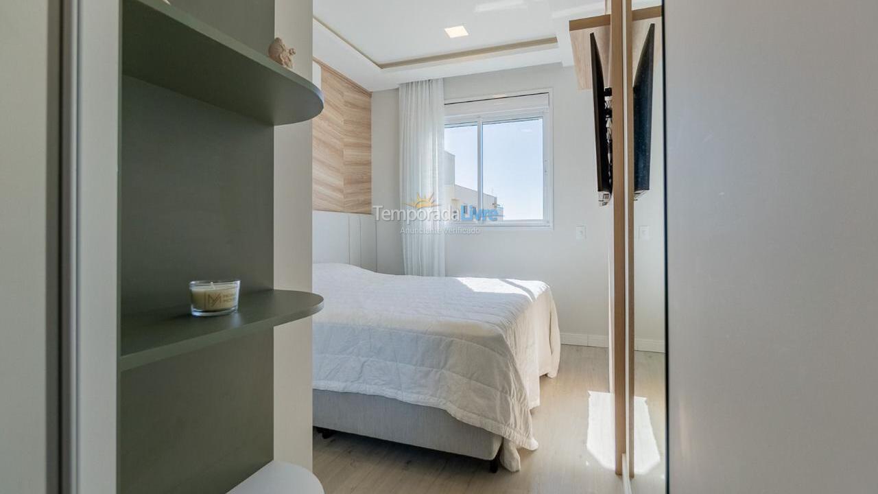 Apartamento para aluguel de temporada em Bombinhas (Praia de Bombas)