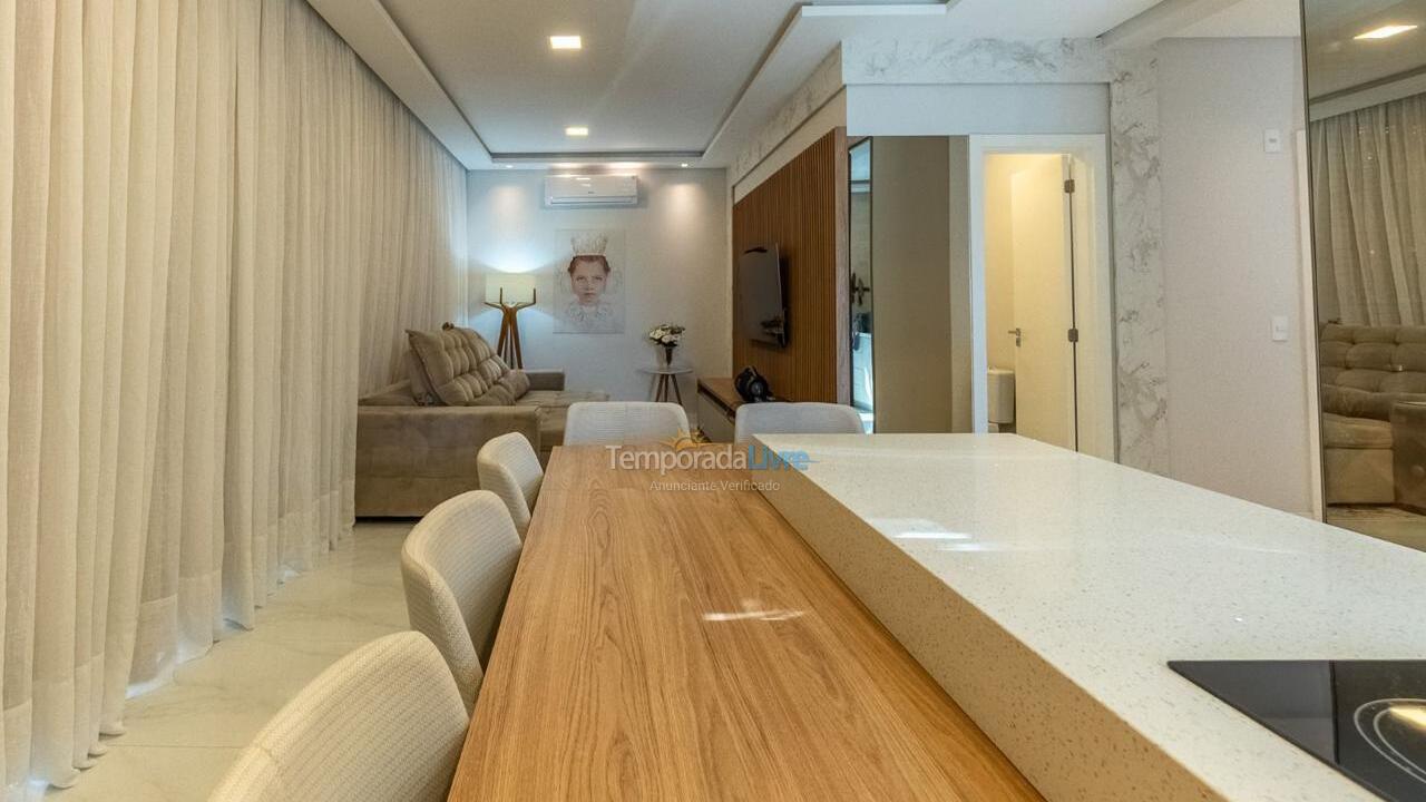 Apartamento para aluguel de temporada em Bombinhas (Praia de Bombas)