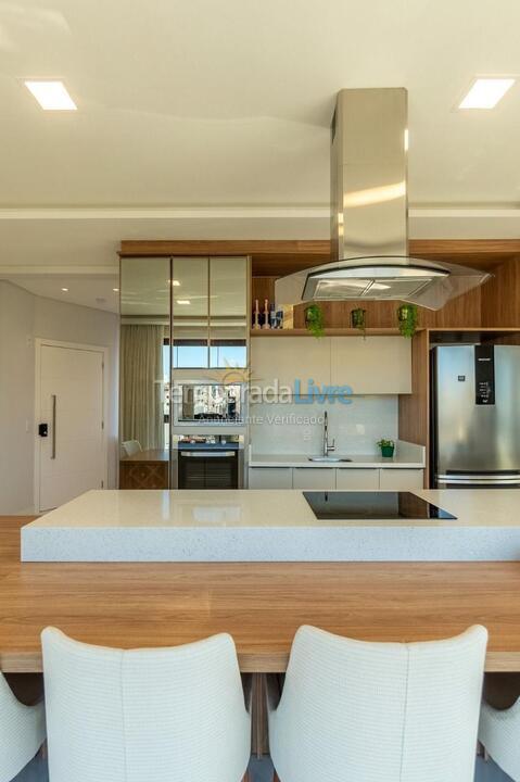 Apartamento para aluguel de temporada em Bombinhas (Praia de Bombas)