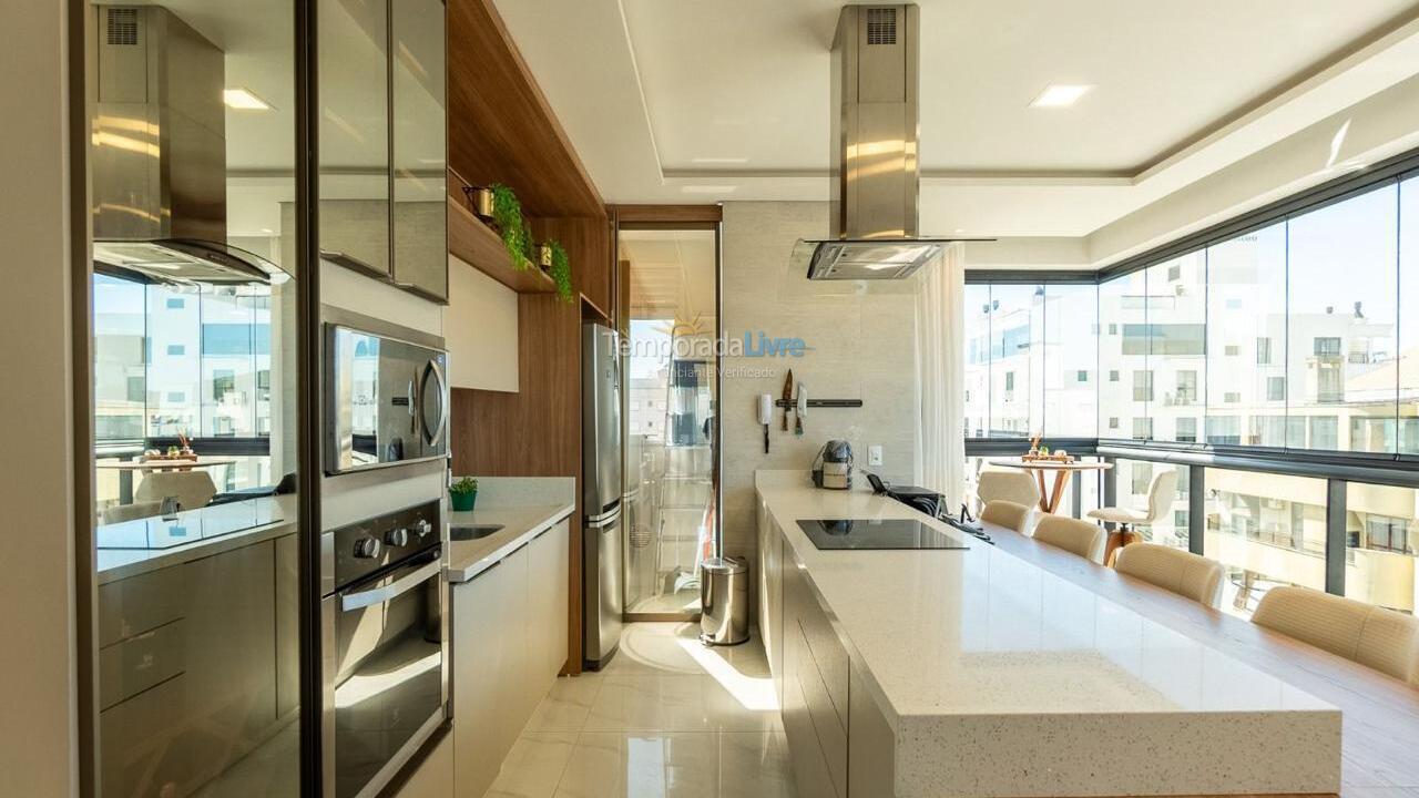 Apartamento para aluguel de temporada em Bombinhas (Praia de Bombas)