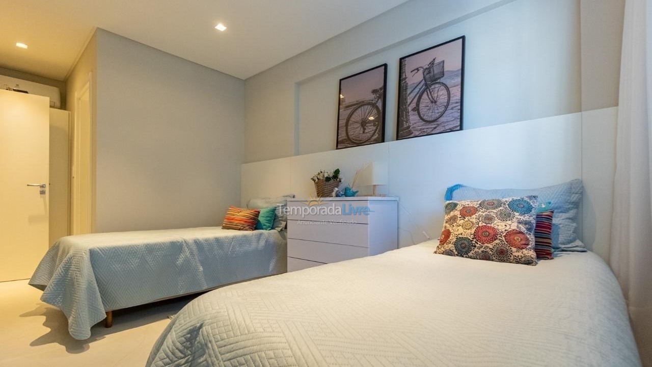 Apartamento para aluguel de temporada em Bombinhas (Praia de Bombas)