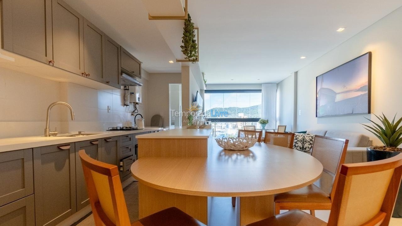 Apartamento para aluguel de temporada em Bombinhas (Praia de Bombas)