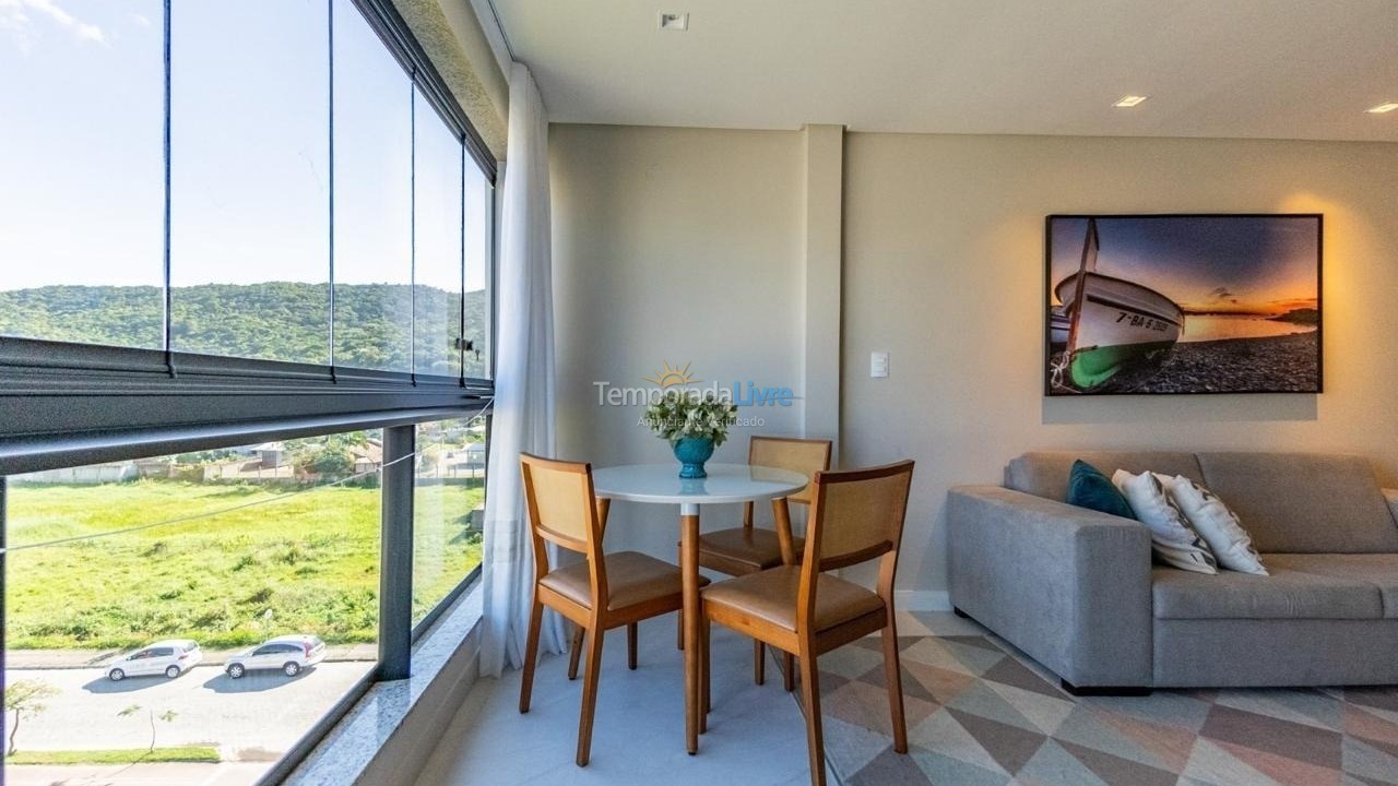 Apartamento para aluguel de temporada em Bombinhas (Praia de Bombas)