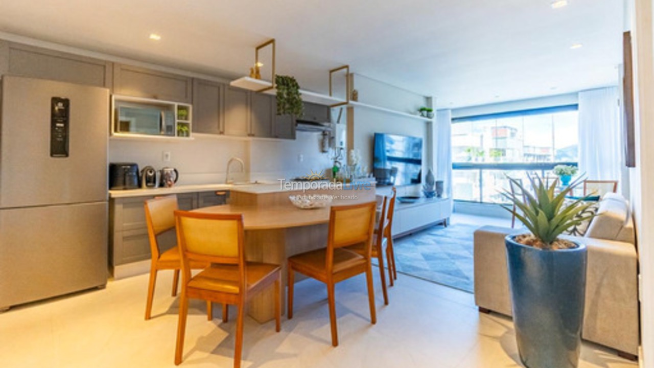 Apartamento para aluguel de temporada em Bombinhas (Praia de Bombas)