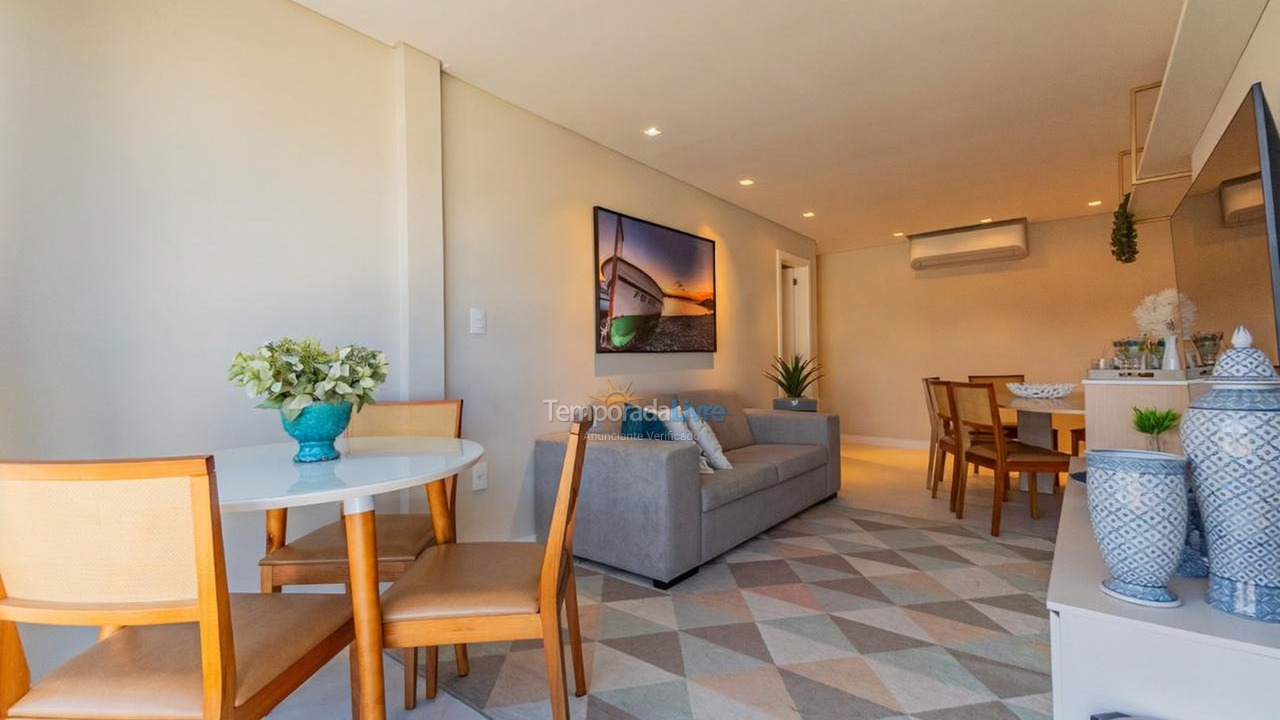 Apartamento para aluguel de temporada em Bombinhas (Praia de Bombas)