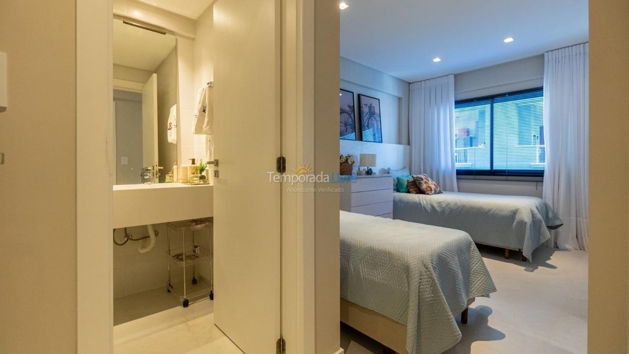 Apartamento para aluguel de temporada em Bombinhas (Praia de Bombas)