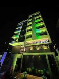 Departamento moderno cerca del mar