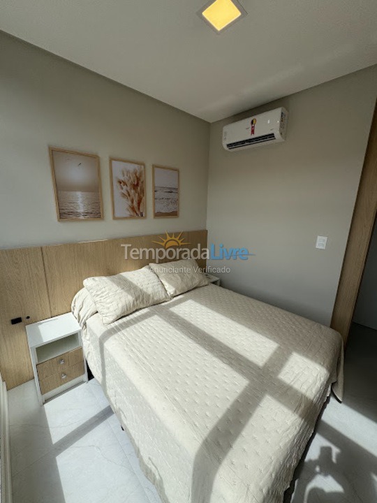 Apartamento para aluguel de temporada em Bombinhas (Praia de Bombas)