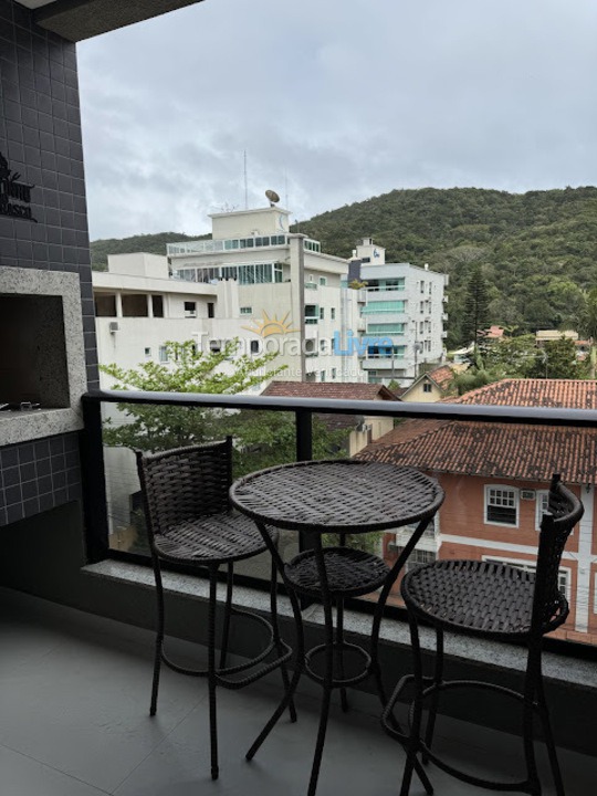 Apartamento para aluguel de temporada em Bombinhas (Praia de Bombas)