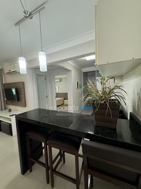 Apartamento para aluguel de temporada em Bombinhas (Praia de Bombas)