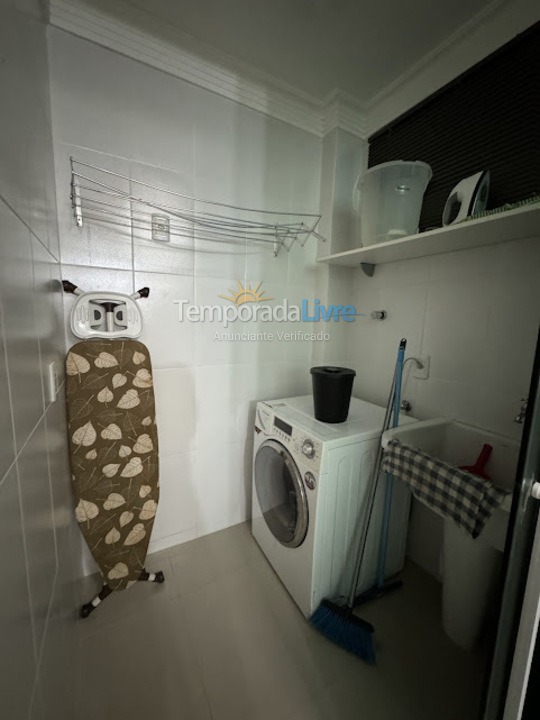 Apartamento para aluguel de temporada em Bombinhas (Praia de Bombas)