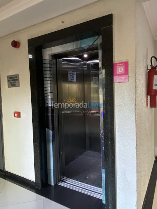 Apartamento para aluguel de temporada em Bombinhas (Praia de Bombas)