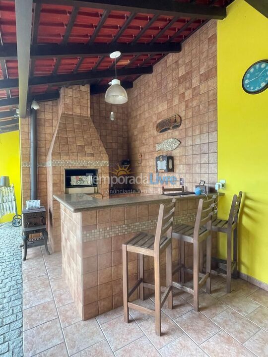 House for vacation rental in Bombinhas (Praia de Zimbros)
